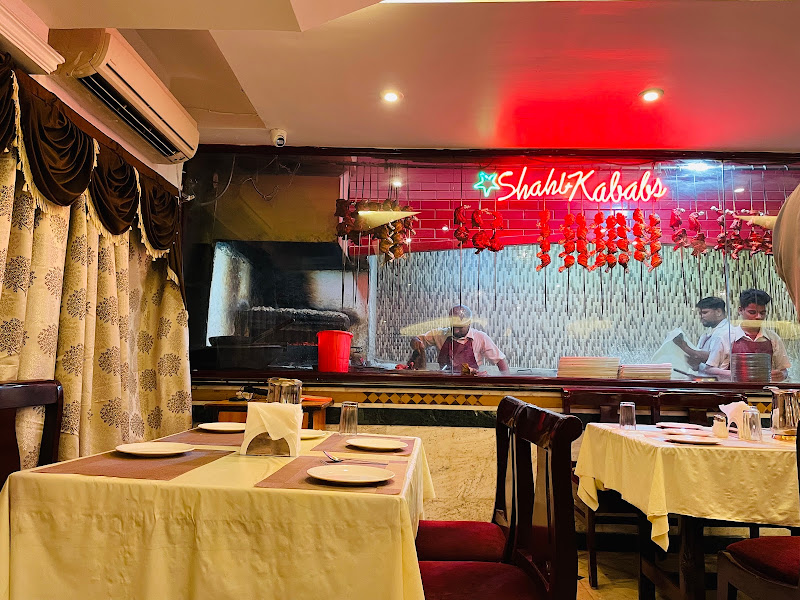 Second view of Hotel Sohail dining room