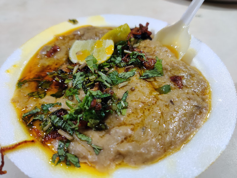 Haleem and curries at Hotel Sohail